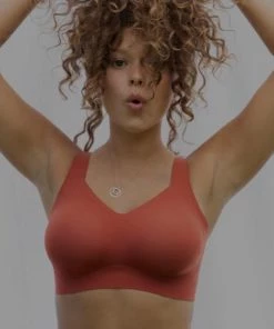 EVELYN & BOBBIE LLC BEYOND BRA