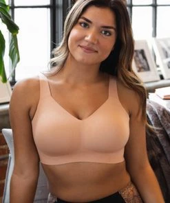 EVELYN & BOBBIE LLC BEYOND BRA